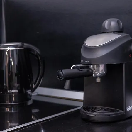 Daire Walter With Self Check-in Bükreş