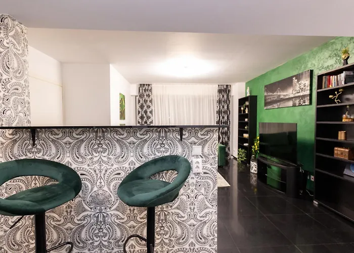 Walter With Self Check-in Бухарест