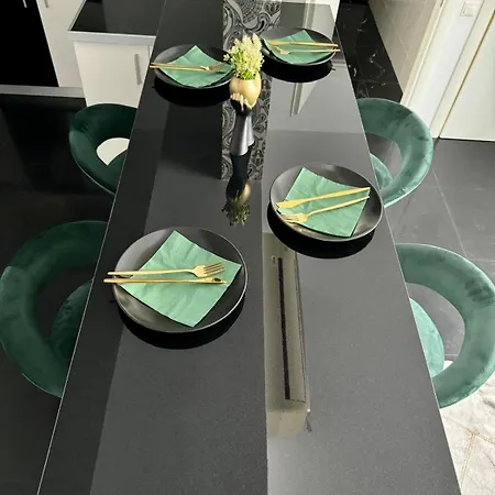 Walter With Self Check-in